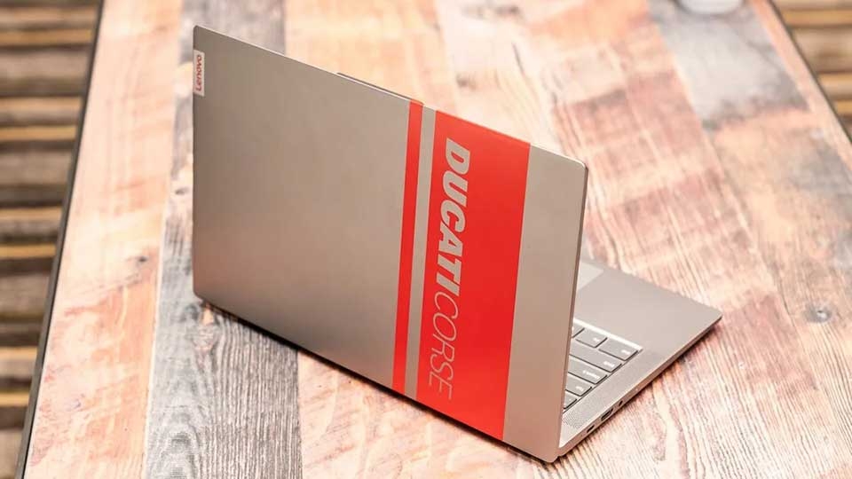 Lenovo Ducati 5