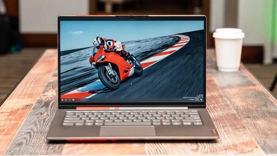 Lenovo Ducati 5