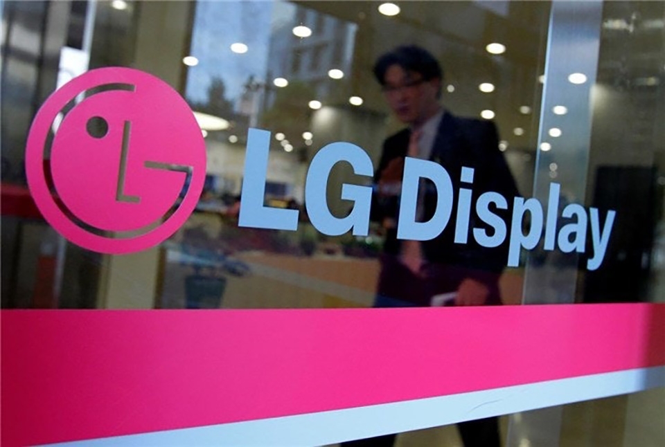 LG Display sẽ cung cấp tấm nền OLED cho các nhà sản xuất xe hơi và máy bay (ảnh 1)