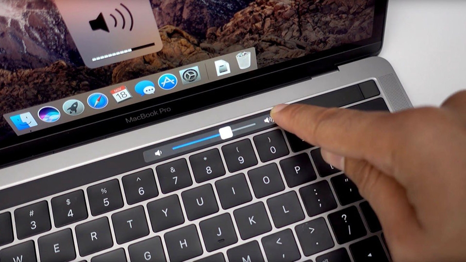 MacBook Touch Bar 01 MacBook Touch Bar 01