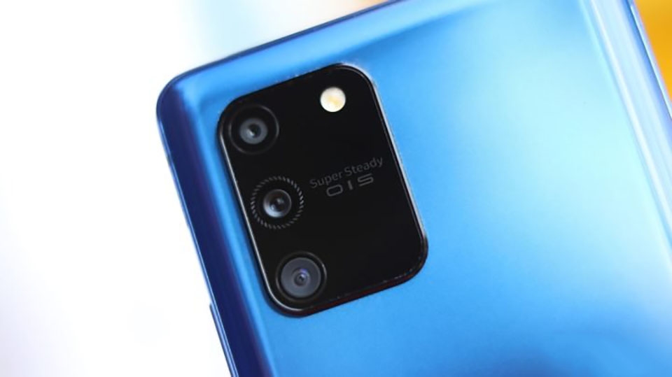 Galaxy S20 sẽ có tính năng chụp ảnh với cả ba camera phía sau cùng một lúc Galaxy S20 sẽ có tính năng chụp ảnh với cả ba camera phía sau cùng một lúc