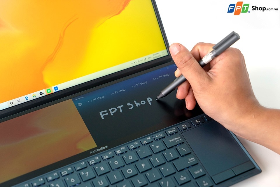 Trên tay Asus ZenBook Duo