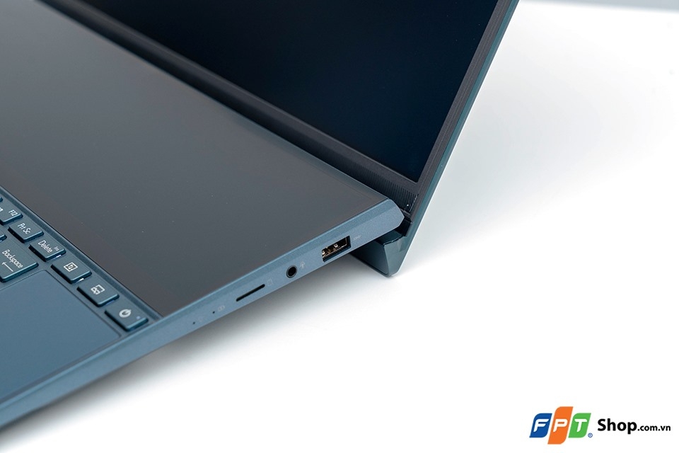 Trên tay Asus ZenBook Duo