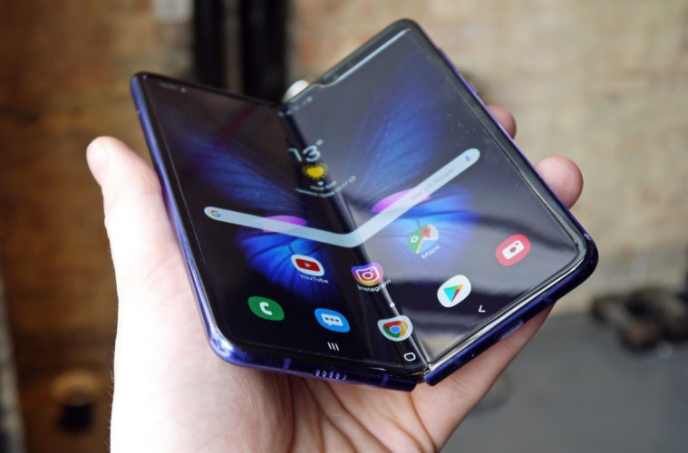 Samsung Galaxy Fold nhận bản vá bảo mật tháng 2/2020