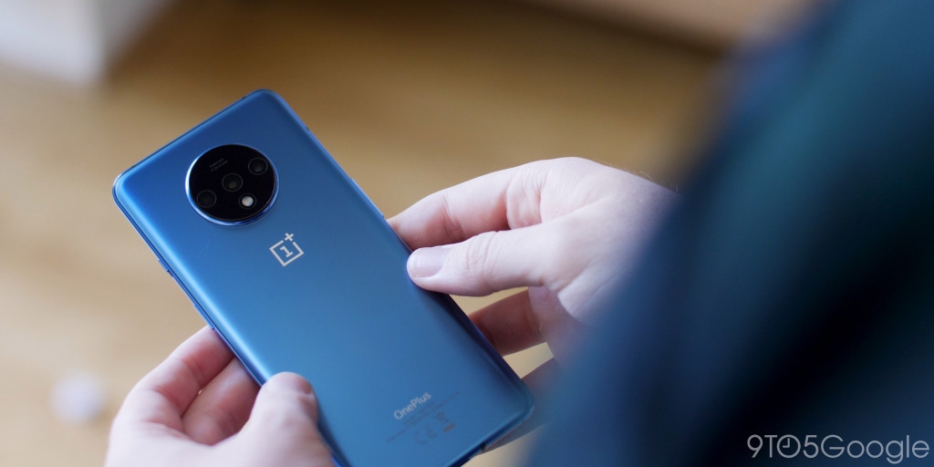 Tại sao nên mua smartphone tầm trung thay cho flagship?