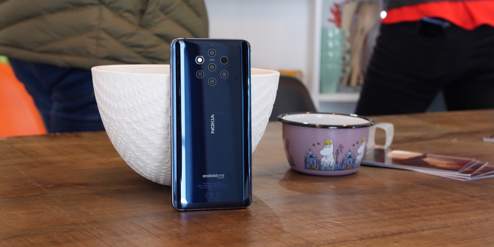 Tại sao nên mua smartphone tầm trung thay cho flagship? 3