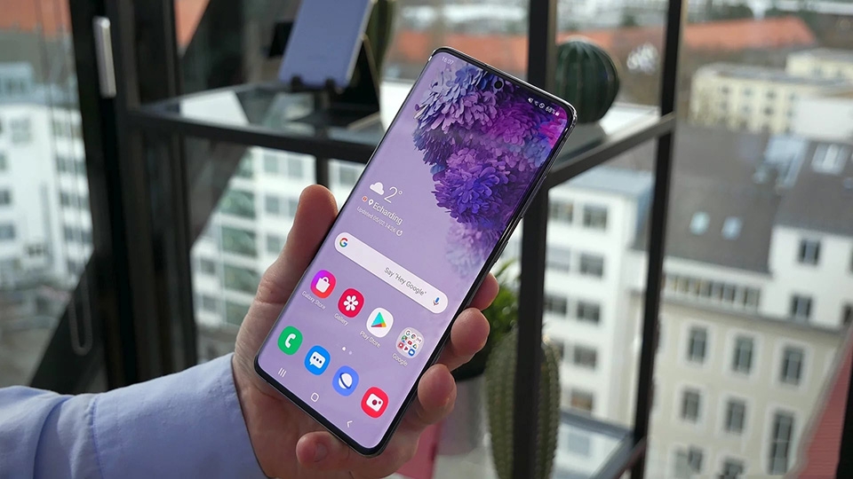 So sánh Galaxy S20 và iPhone 11 Pro (ảnh 5)