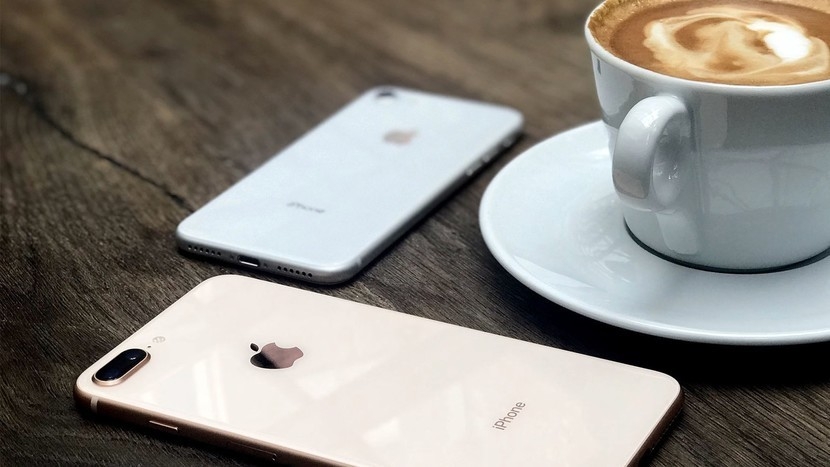 Apple iPhone 9 01
