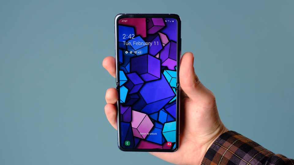 Những điều bạn nên biết về Samsung Galaxy Z Flip