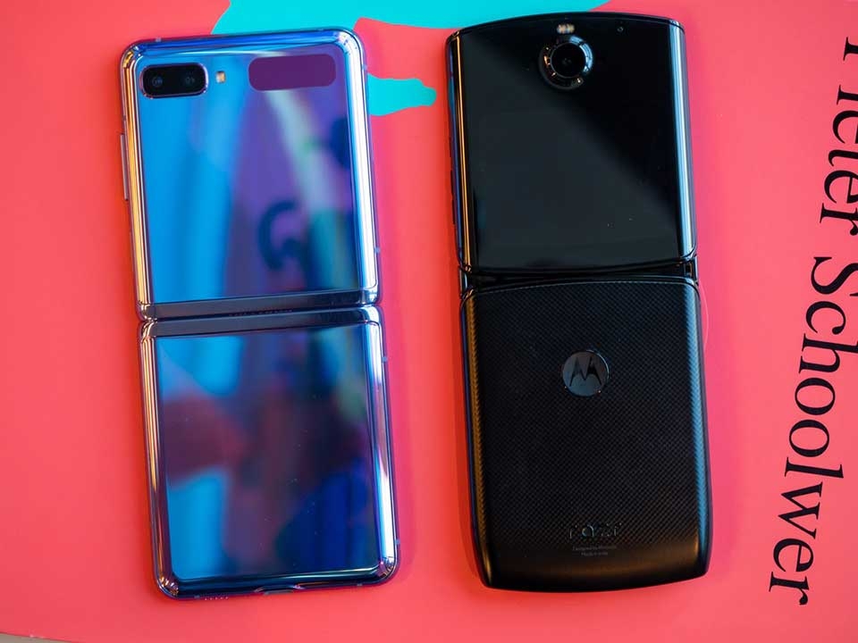 Samsung Galaxy Z Flip vs Motorola Razr