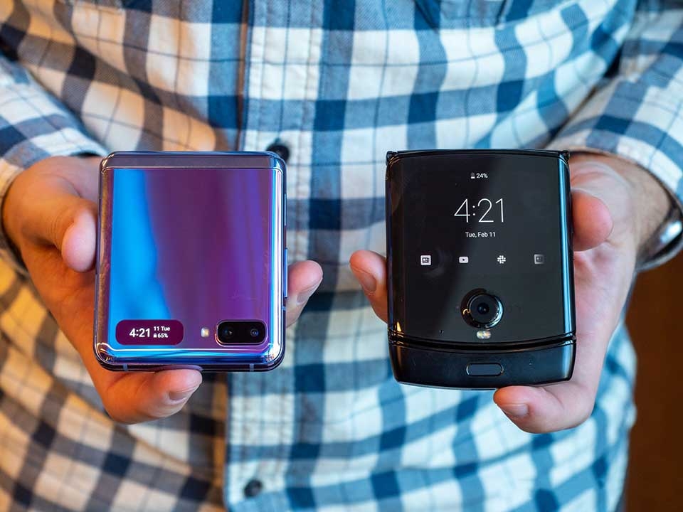 Samsung Galaxy Z Flip vs Motorola Razr