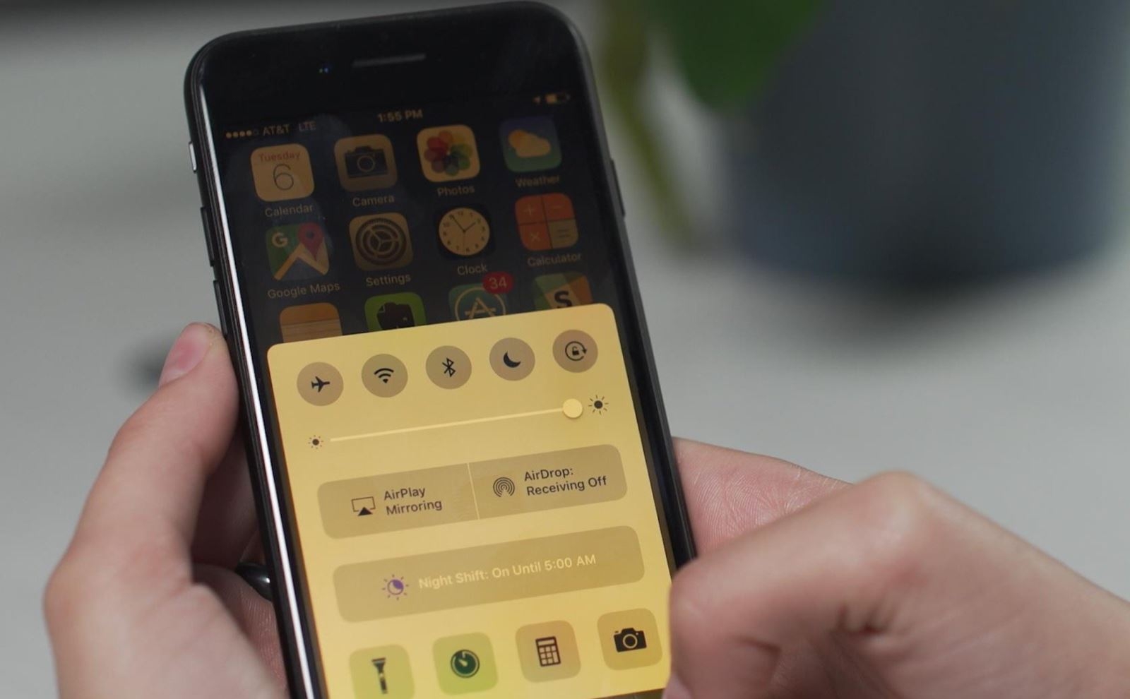chế độ ánh sáng xanh trên iPhone