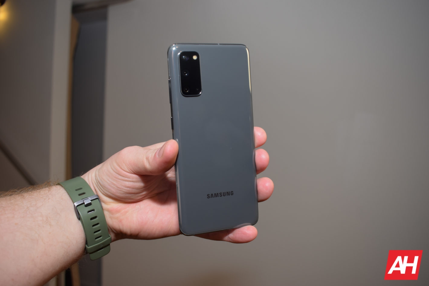 So sánh một vài điểm nổi bật trên Samsung Galaxy S20+ và iPhone 11 Pro Max
