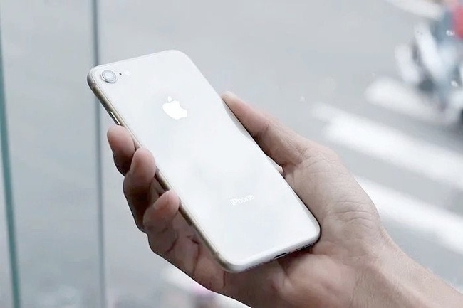 iPhone 9 và iPhone SE 2, đâu là cái tên của mẫu iPhone giá rẻ mới? 3