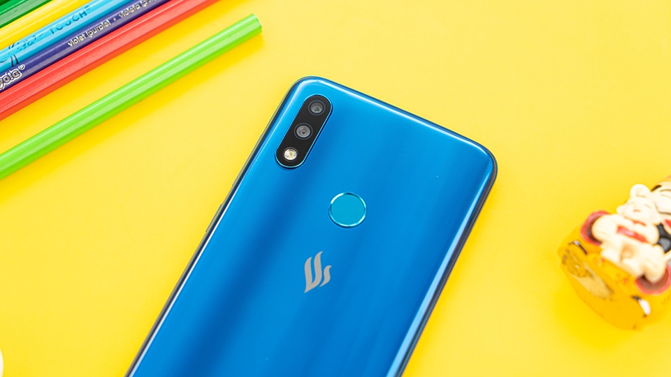 Trên tay Vsmart Star 3: thiết kế đẹp, hoàn thiện tốt, giá rẻ