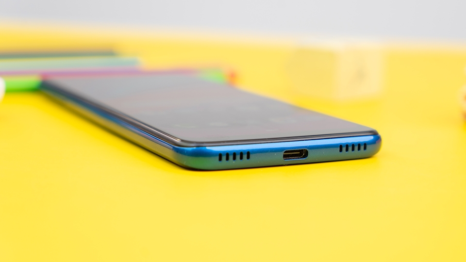 Trên tay Vsmart Star 3: thiết kế đẹp, hoàn thiện tốt, giá rẻ