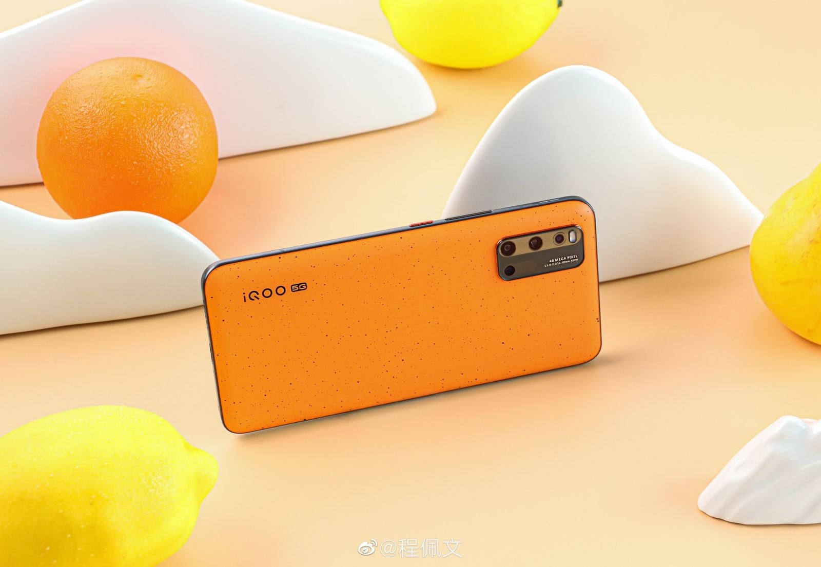 Ngắm phiên bản màu cam độc đáo nhất của iQOO 3 5G qua ảnh thực tế 4