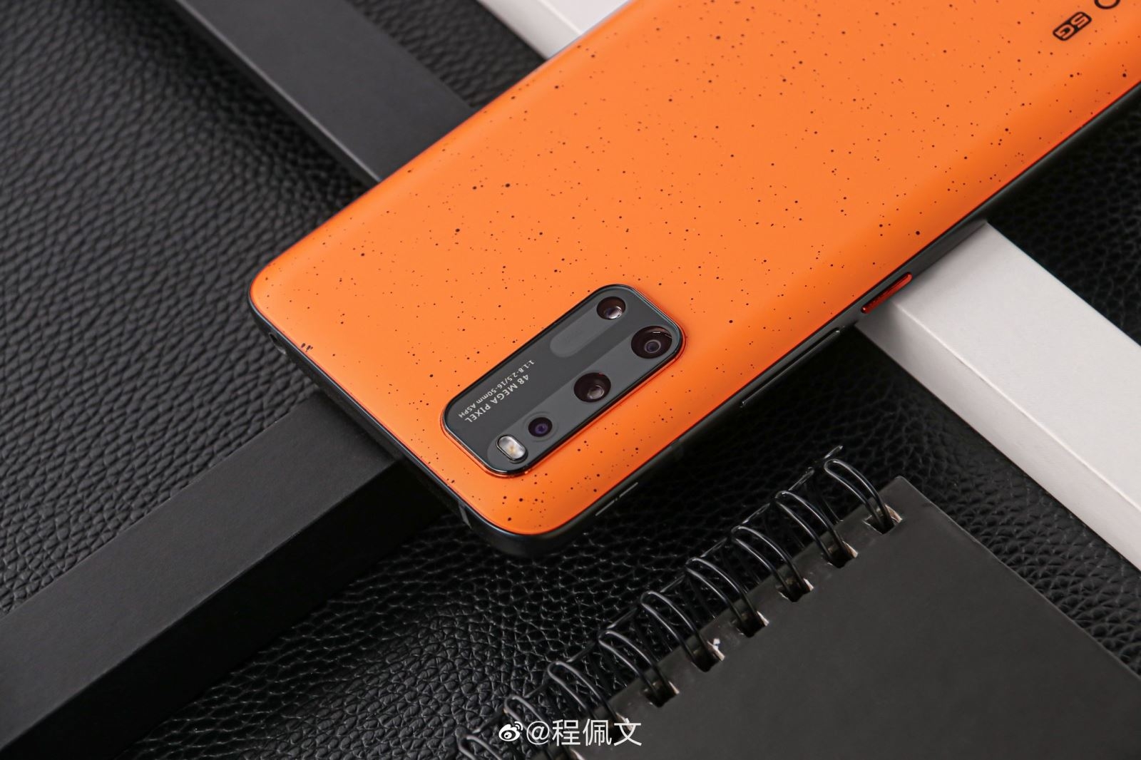 Ngắm phiên bản màu cam độc đáo nhất của iQOO 3 5G qua ảnh thực tế 5