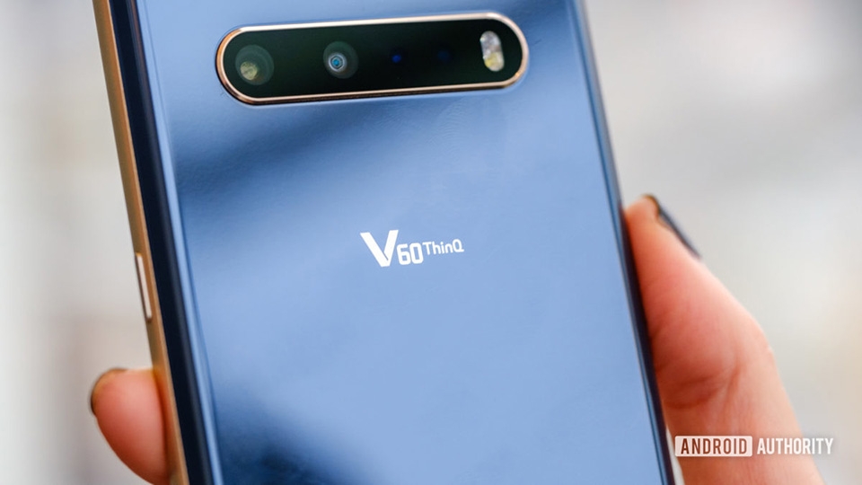 Trên tay LG V60 ThinQ (ảnh 2) Trên tay LG V60 ThinQ (ảnh 2)