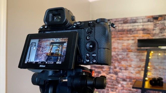 iPhone 11 Pro max vs Nikon Z7 012 iPhone 11 Pro max vs Nikon Z7 012