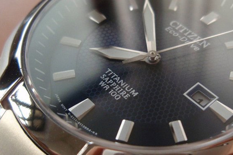 kính Sapphire đồng hồ 3