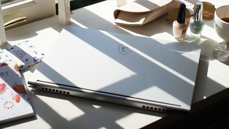 Laptop văn phòng MSI 01