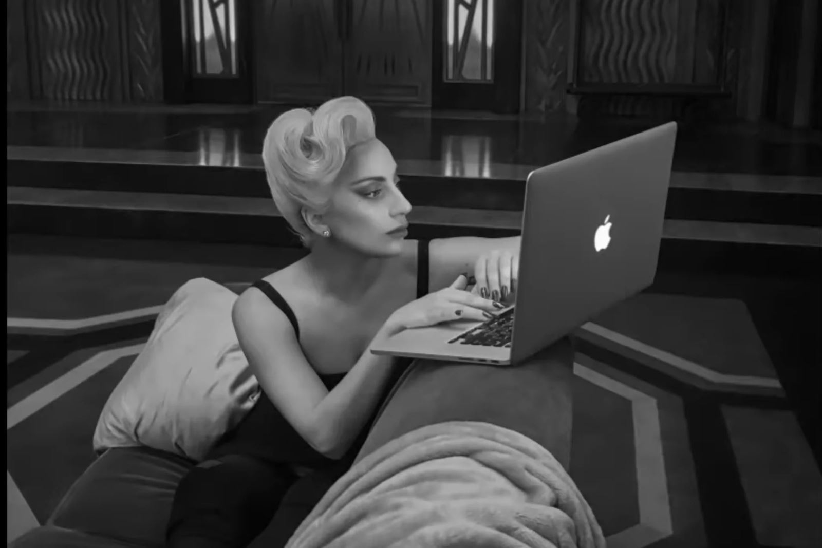 Macbook