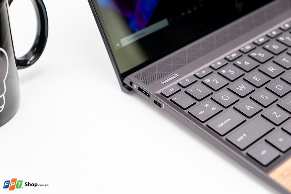 HP Envy 13-aq1048TU gỗ 008