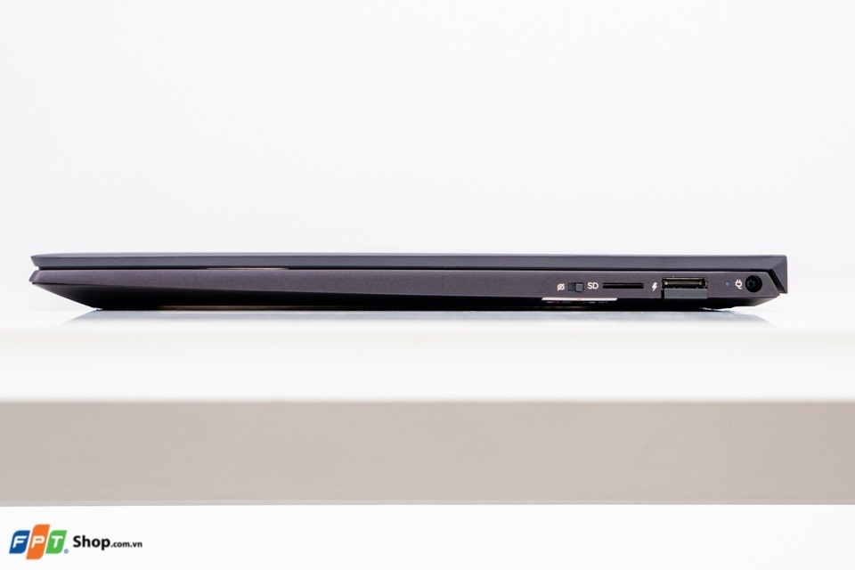 HP Envy 13-aq1048TU gỗ 007