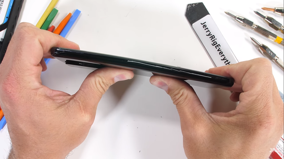 Tra tấn Samsung Galaxy S20 Ultra (ảnh 5)