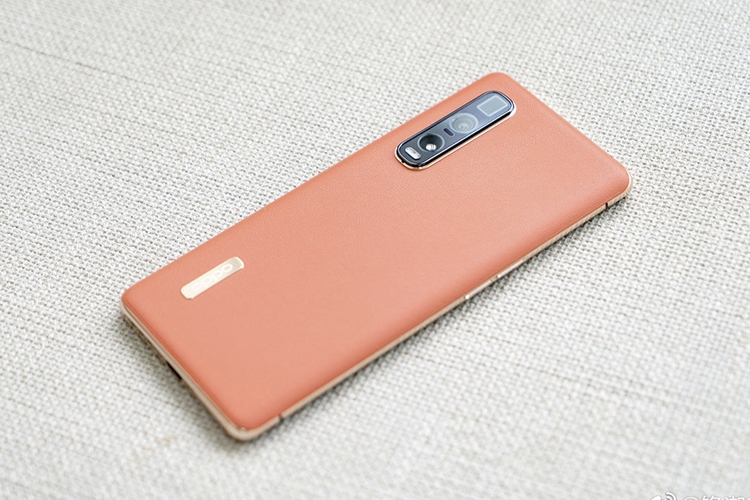 Ngắm vẻ đẹp mặt lưng da OPPO Find X2 Pro trong những khuôn hình thực tế 3