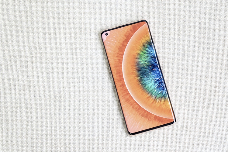 Ngắm vẻ đẹp mặt lưng da OPPO Find X2 Pro trong những khuôn hình thực tế 7