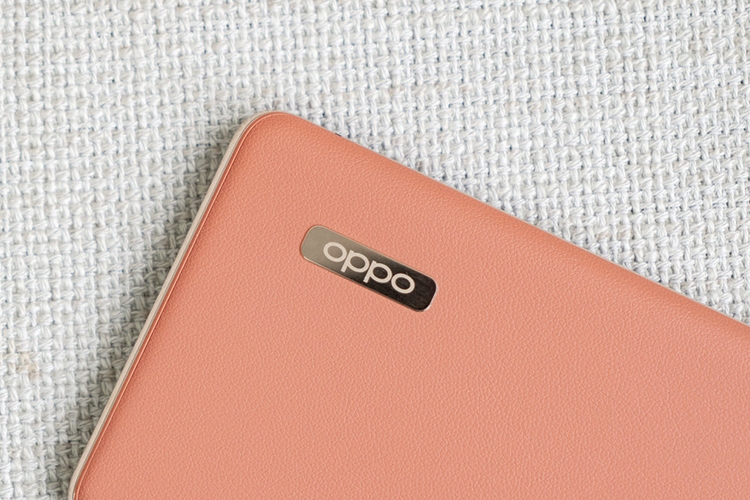 Ngắm vẻ đẹp mặt lưng da OPPO Find X2 Pro trong những khuôn hình thực tế 8