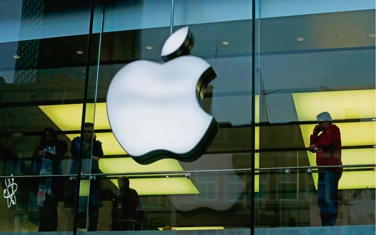 Apple Apple