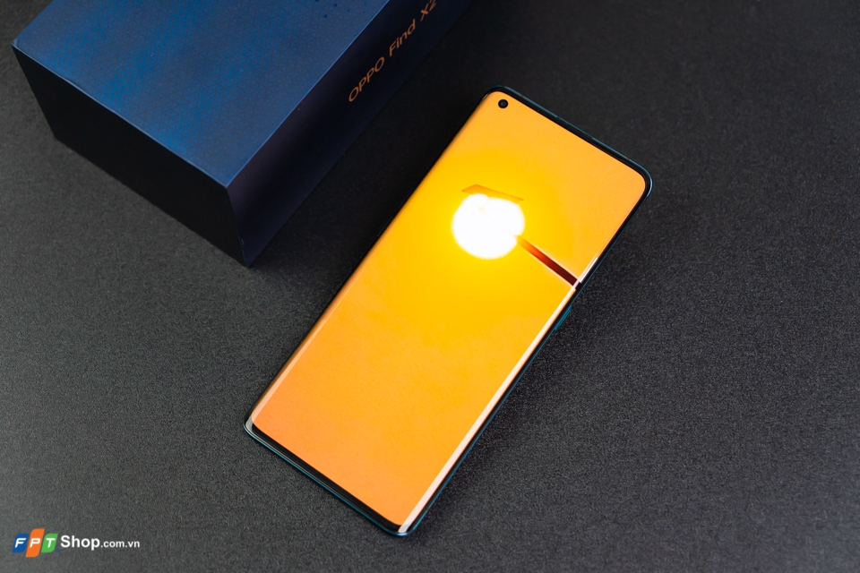 OPPO Find X2