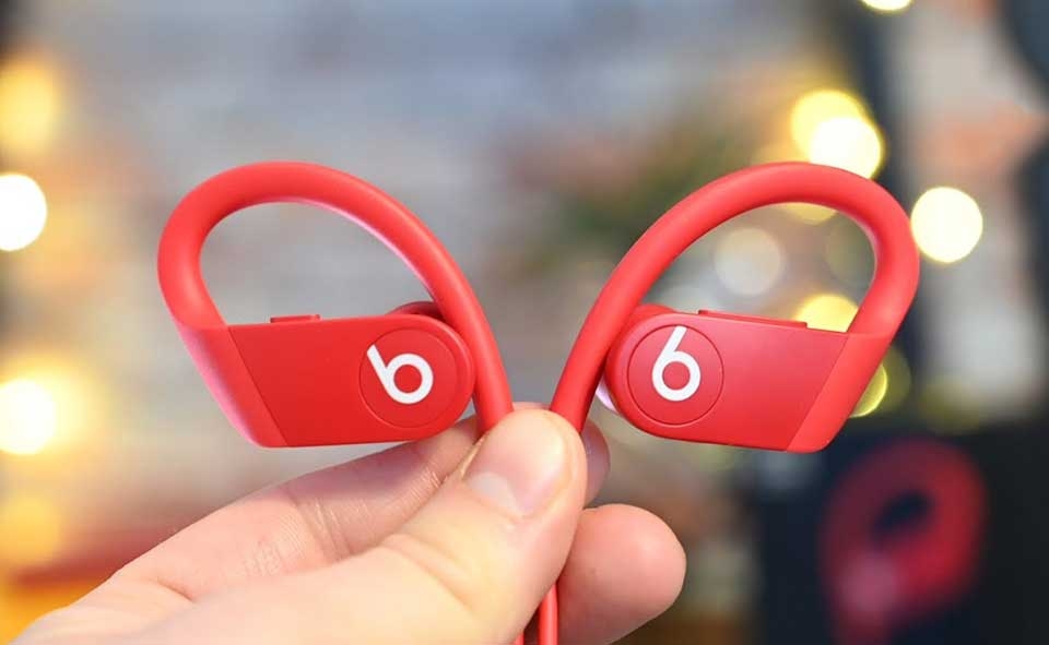 Powerbeats 4