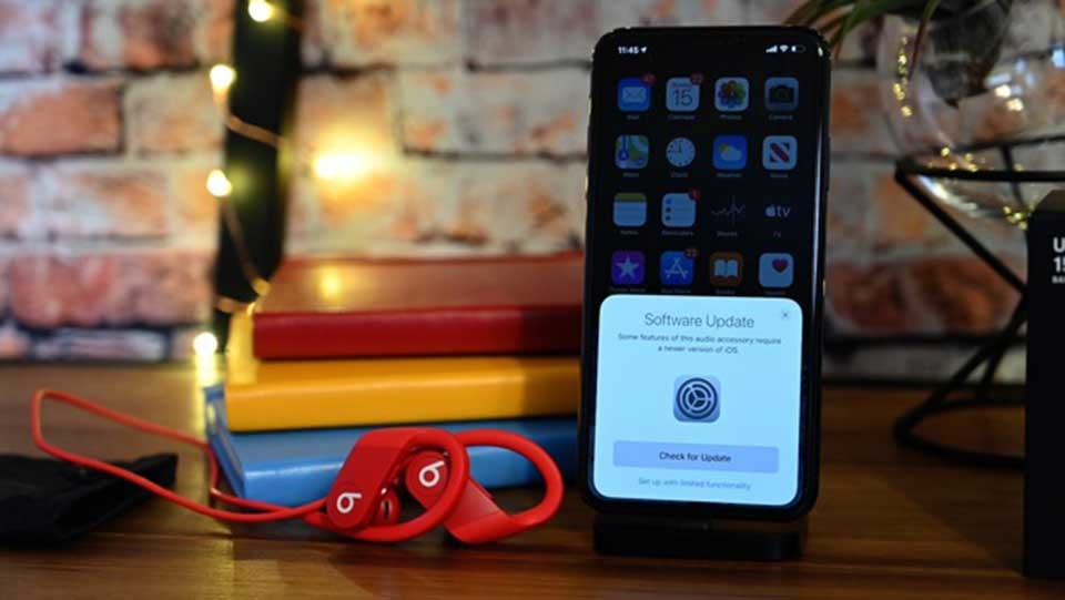 Powerbeats 4