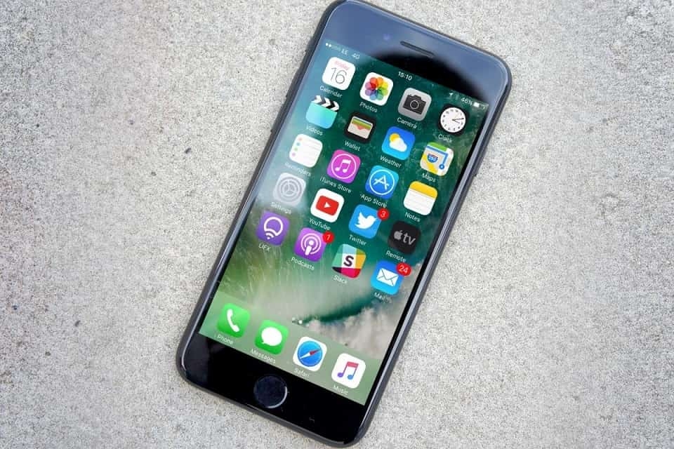 iphone 8 và iPhone 7