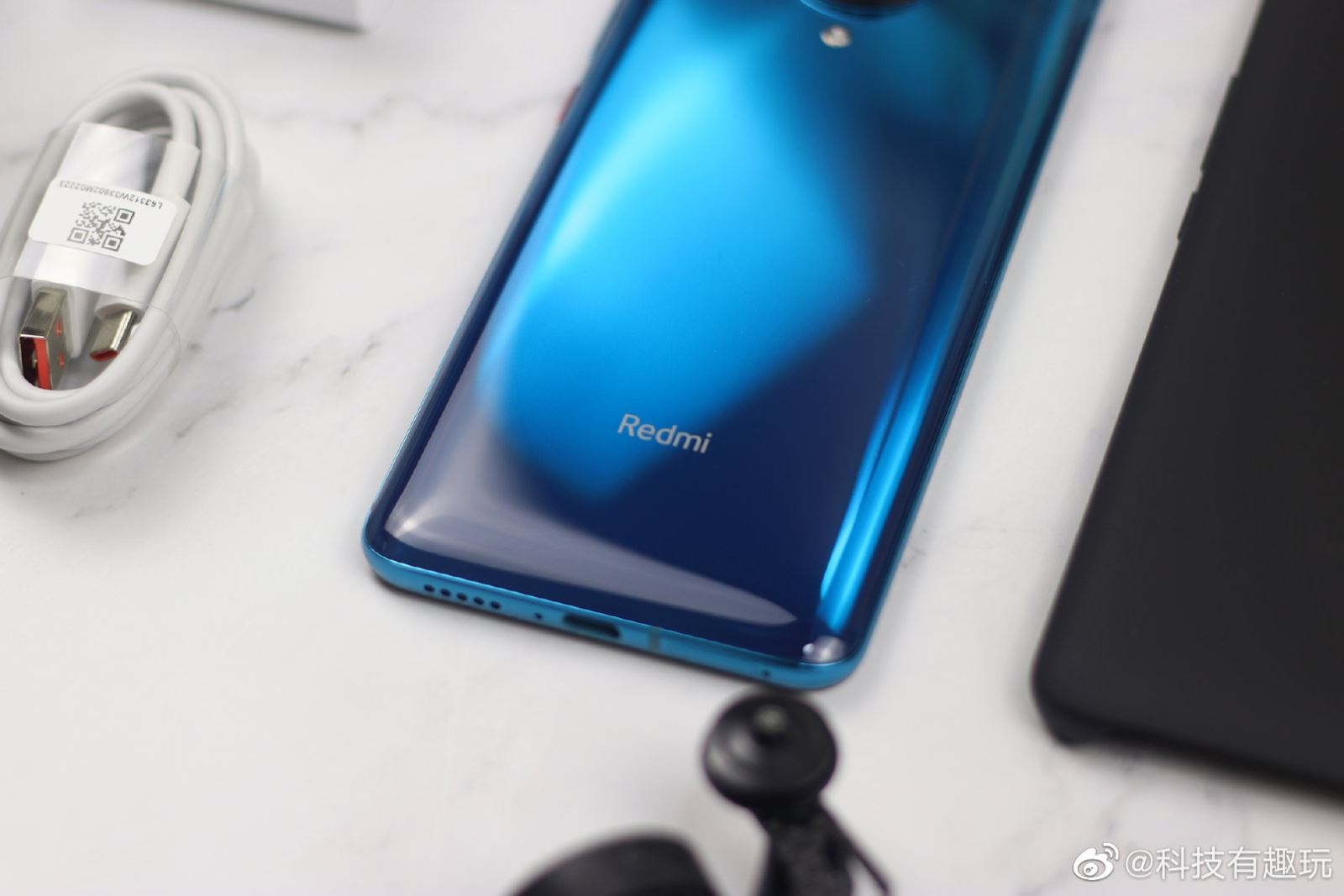 Ngắm Redmi K30 Pro khoe dáng với cả 4 màu tùy chọn trong những khuôn hình chân thực nhất 8