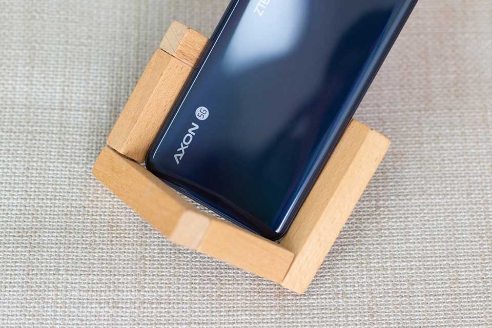 ZTE Axon 11 ZTE Axon 11