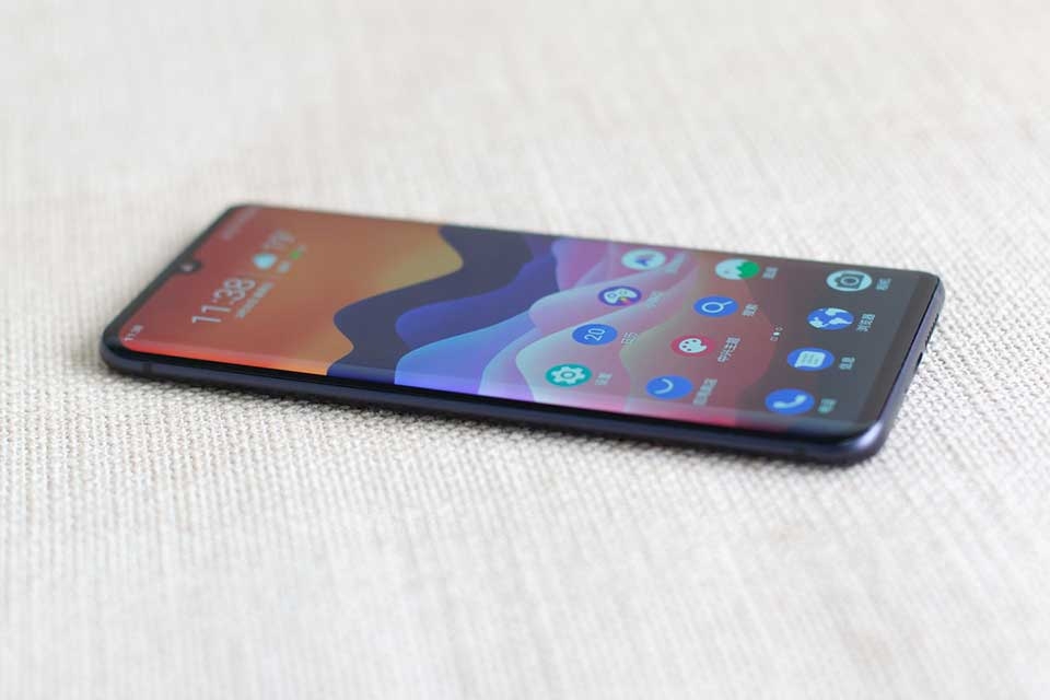 ZTE Axon 11 ZTE Axon 11