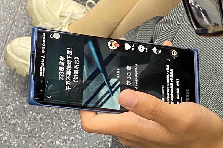 Xuất hiện ảnh trên tay thực tế Huawei P40 Pro chỉ ít giờ trước khi ra mắt 1