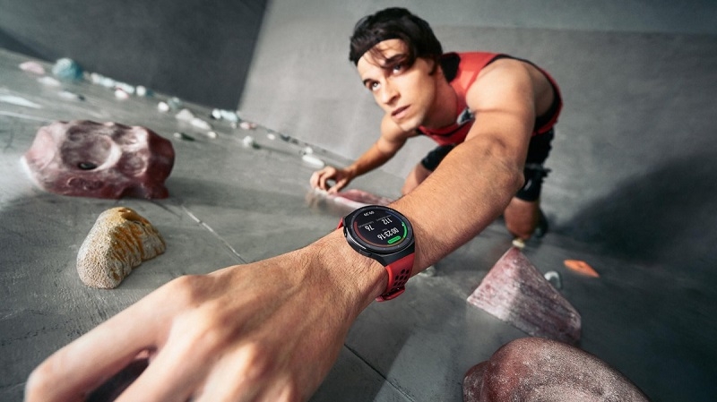 Huawei Watch GT2e trình làng với giá 5 triệu, có pin 2 tuần, đo nồng độ oxy trong máu