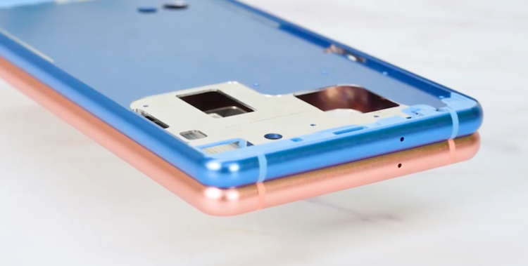 Bphone 4 sẽ có tên gọi khác và là smartphone không hề có phím vật lý 4