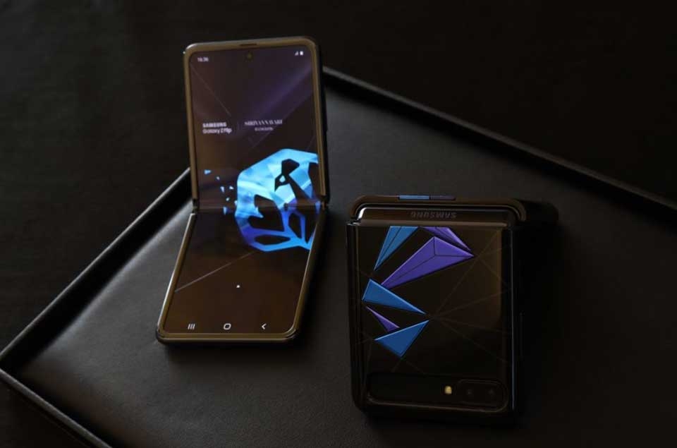 Samsung Galaxy Z Flip Samsung Galaxy Z Flip