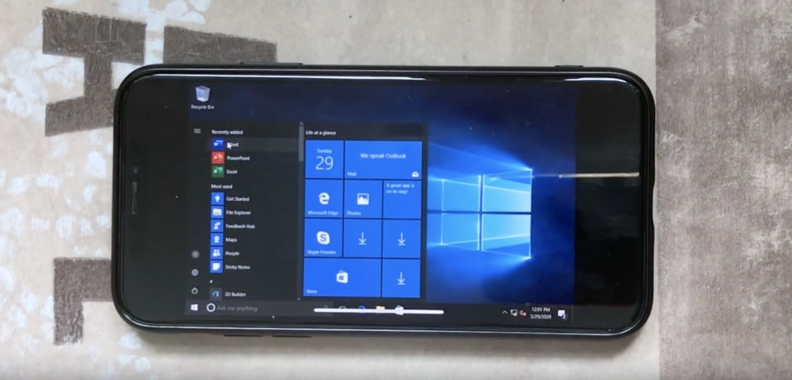 Cùng ngắm nhìn iPhone X khởi chạy Windows 10 hoàn chỉnh