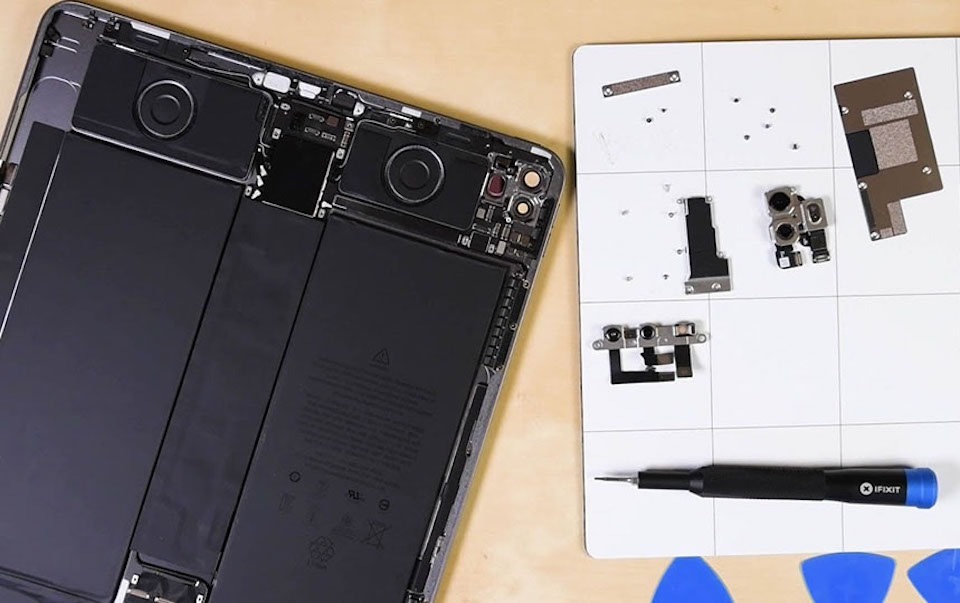 Mổ bụng iPad Pro