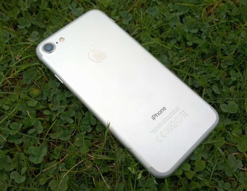iPhone SE 2020