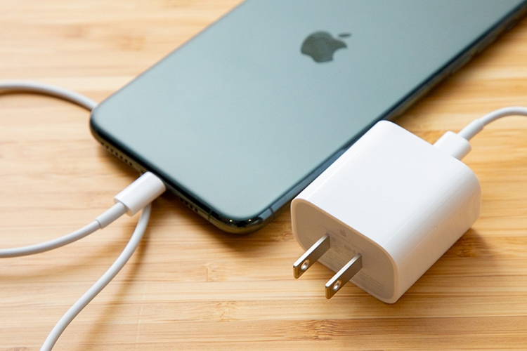iPhone 12 sẽ trung thành với cổng Lightning thay vì chuyển sang USB-C 2