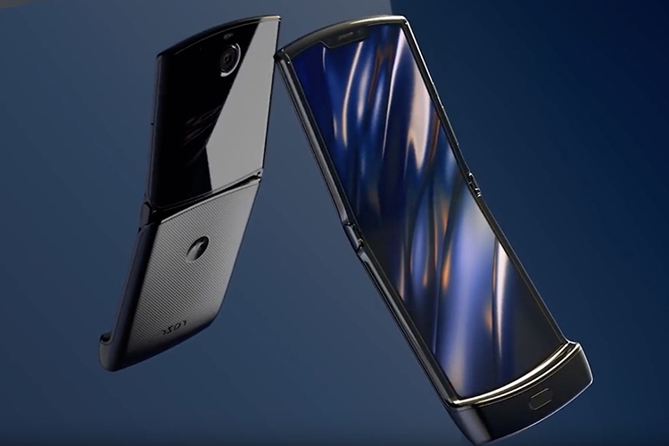 Vừa trình làng bộ đôi Edge+, Motorola đã rục rịch với smartphone màn hình gập mới 3